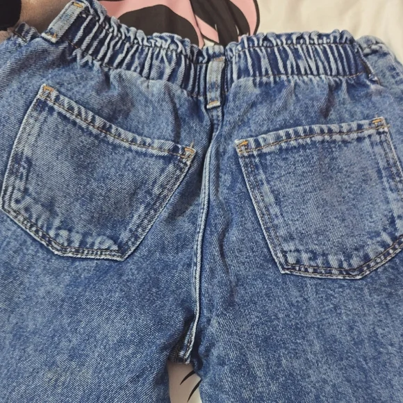 H&M Kids Blue Jeans with Minnie Mouse Design - Picture 5 of 6